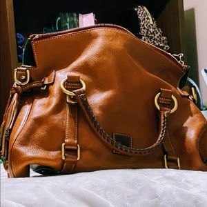 Rare Dooney and Burke tan shoulder Bag